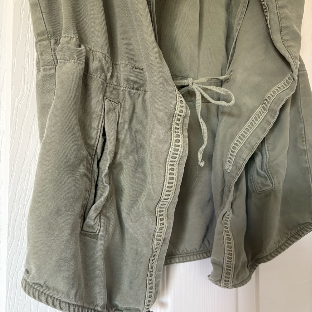 Green Hooded Vest with Drawstring - Picture 2 of 4